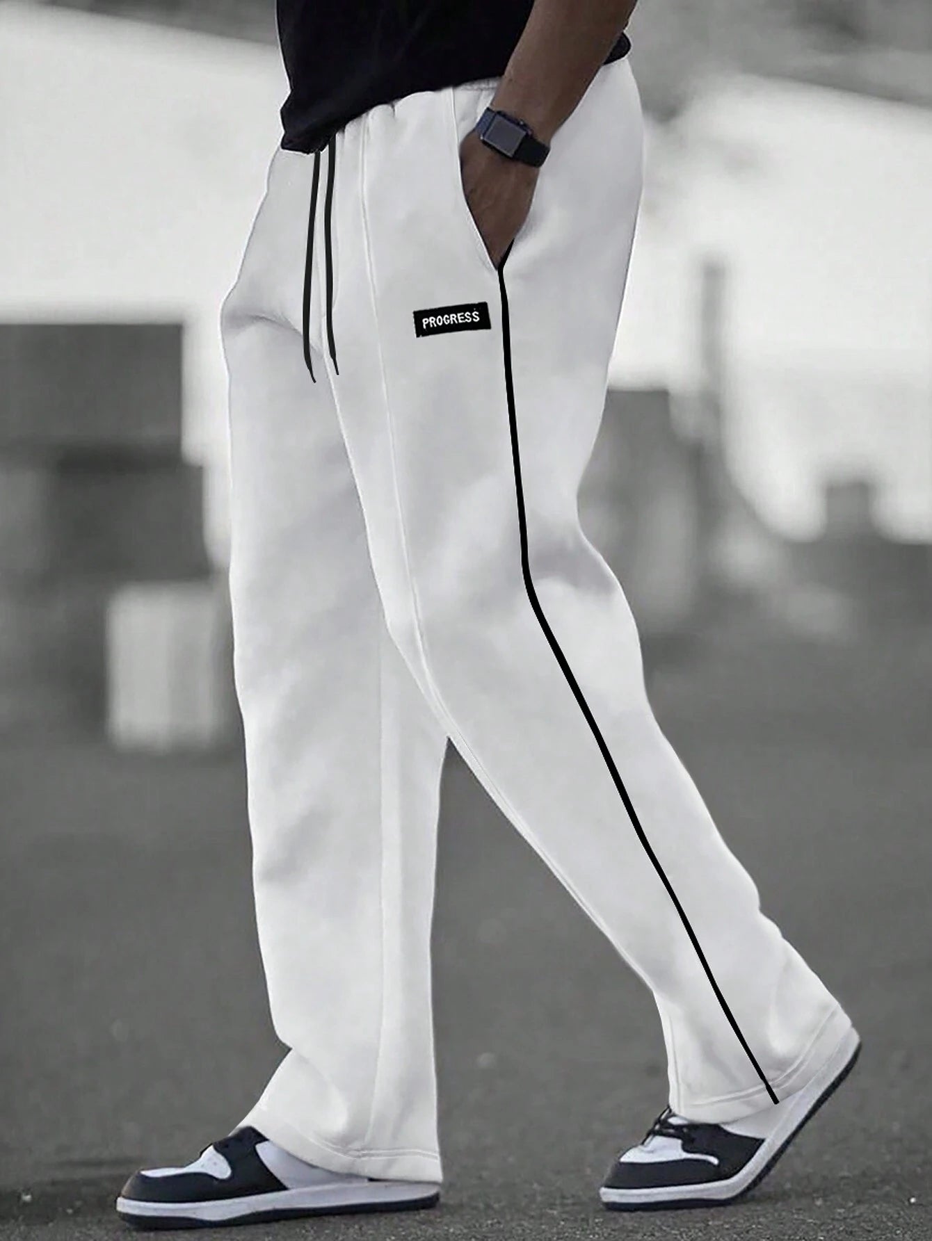 Manfinity Homme Men'S Loose Fit Sweatpants with Patch Detail and Drawstring Waist Straight Leg Long Sweat Pant Going Out Casual Boyfriend Gift