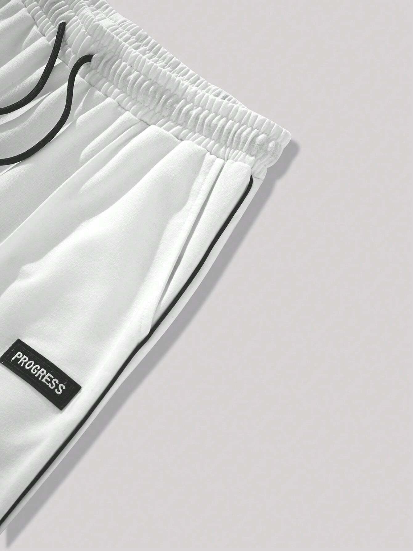 Manfinity Homme Men'S Loose Fit Sweatpants with Patch Detail and Drawstring Waist Straight Leg Long Sweat Pant Going Out Casual Boyfriend Gift